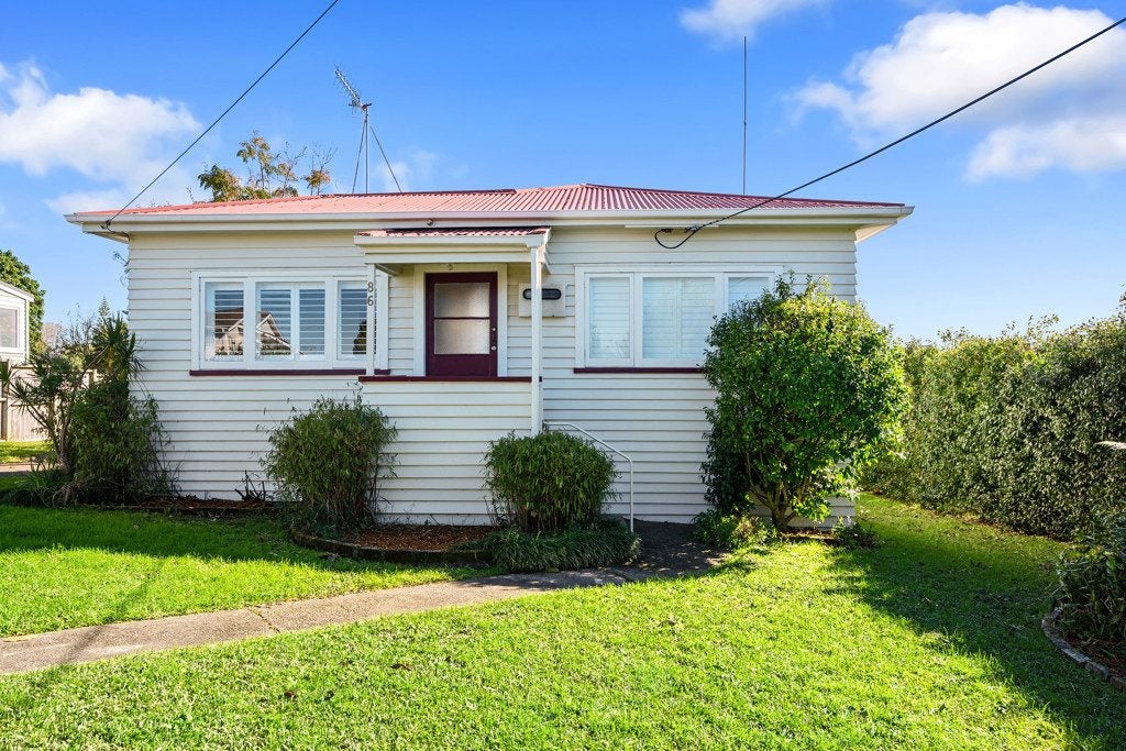 86 Verran Road, Birkdale, Auckland - Carousel 2