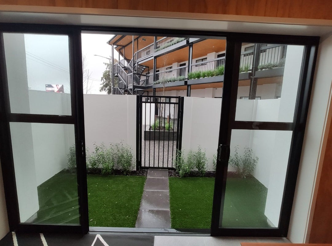 2/422 Hagley Avenue, Christchurch Central, Christchurch - Carousel 9