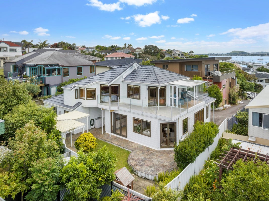 1/160 Bucklands Beach Road, Bucklands Beach, Auckland - Carousel 1