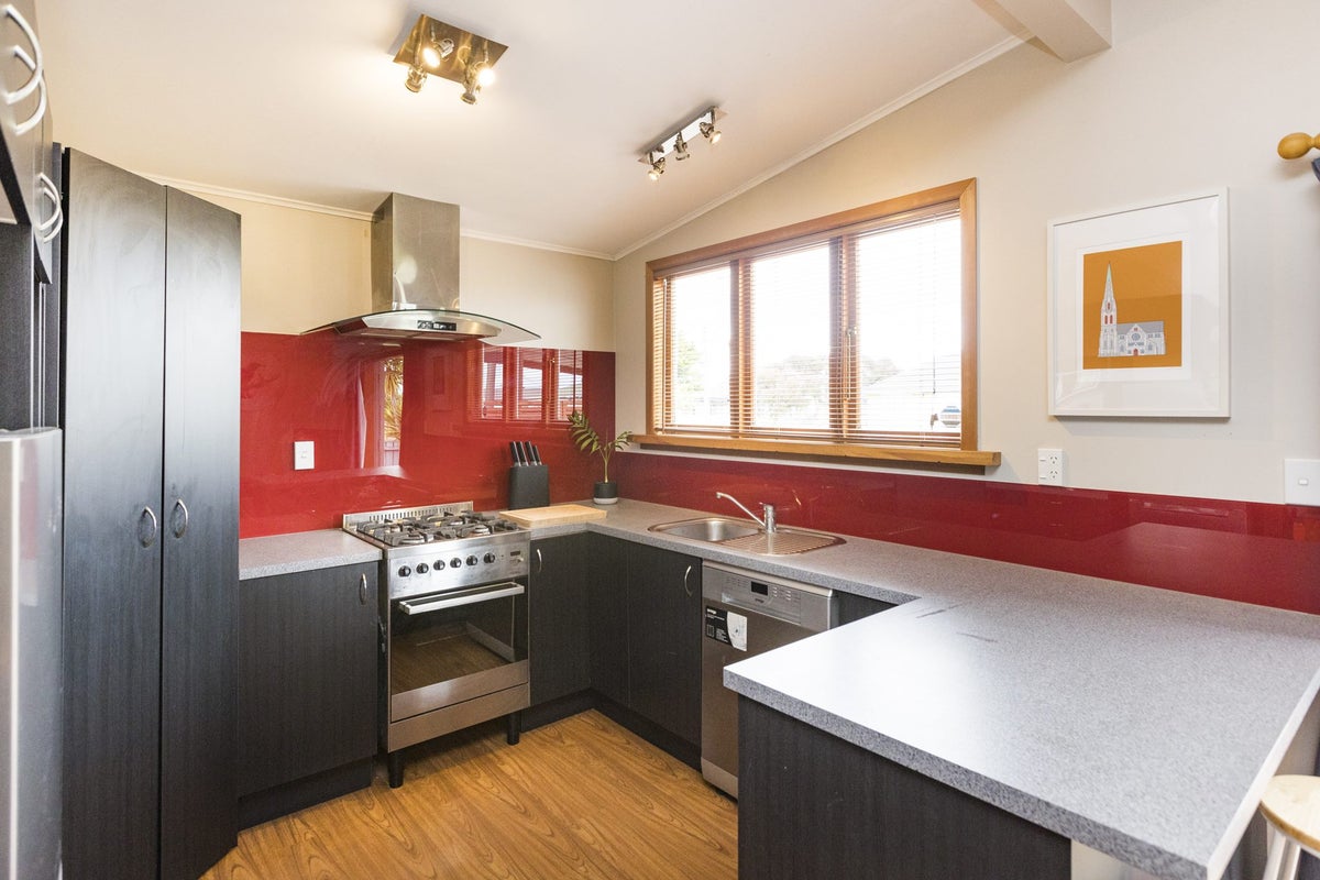 9 Leeds Street, Milson, Palmerston North - Carousel 2