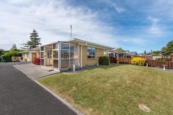4 Krippner Place, Dinsdale, Hamilton - Carousel 2