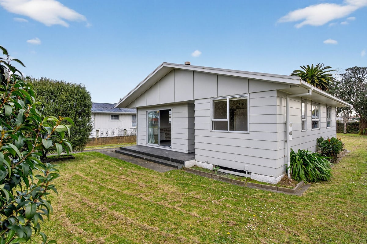 72 Tyndall Road, Outer Kaiti, Gisborne - Carousel 2