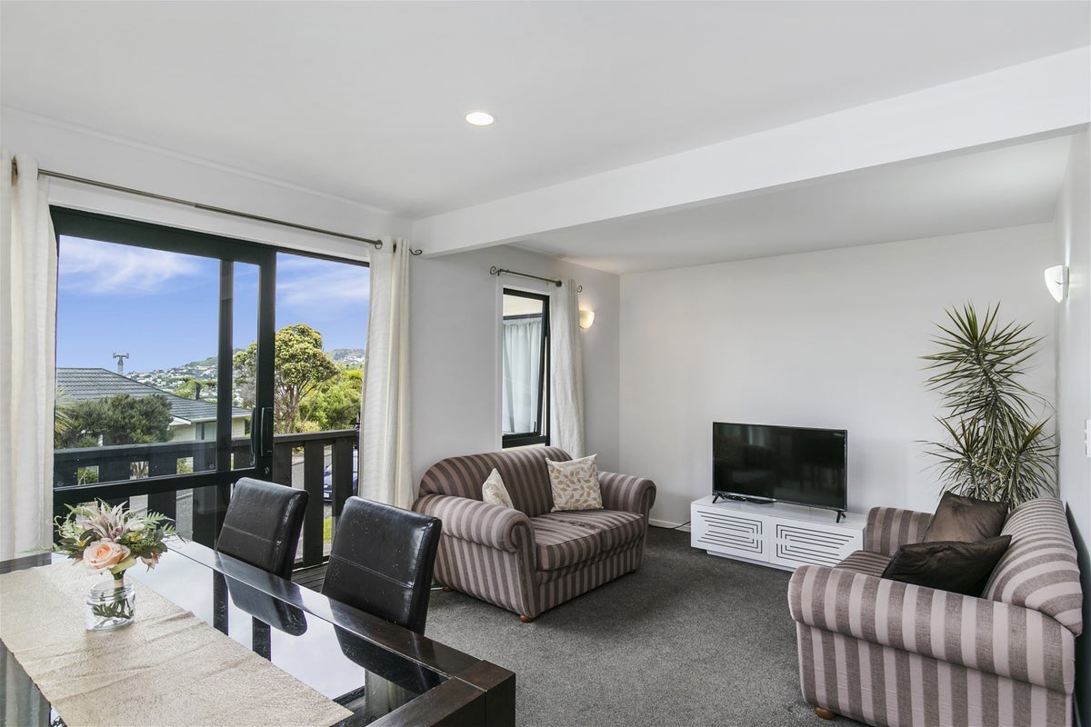 12A Govind Grove, Ngaio, Wellington - Carousel 1