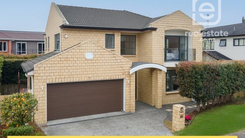 8 Kingsgate Place, Dannemora, Auckland - Carousel 1