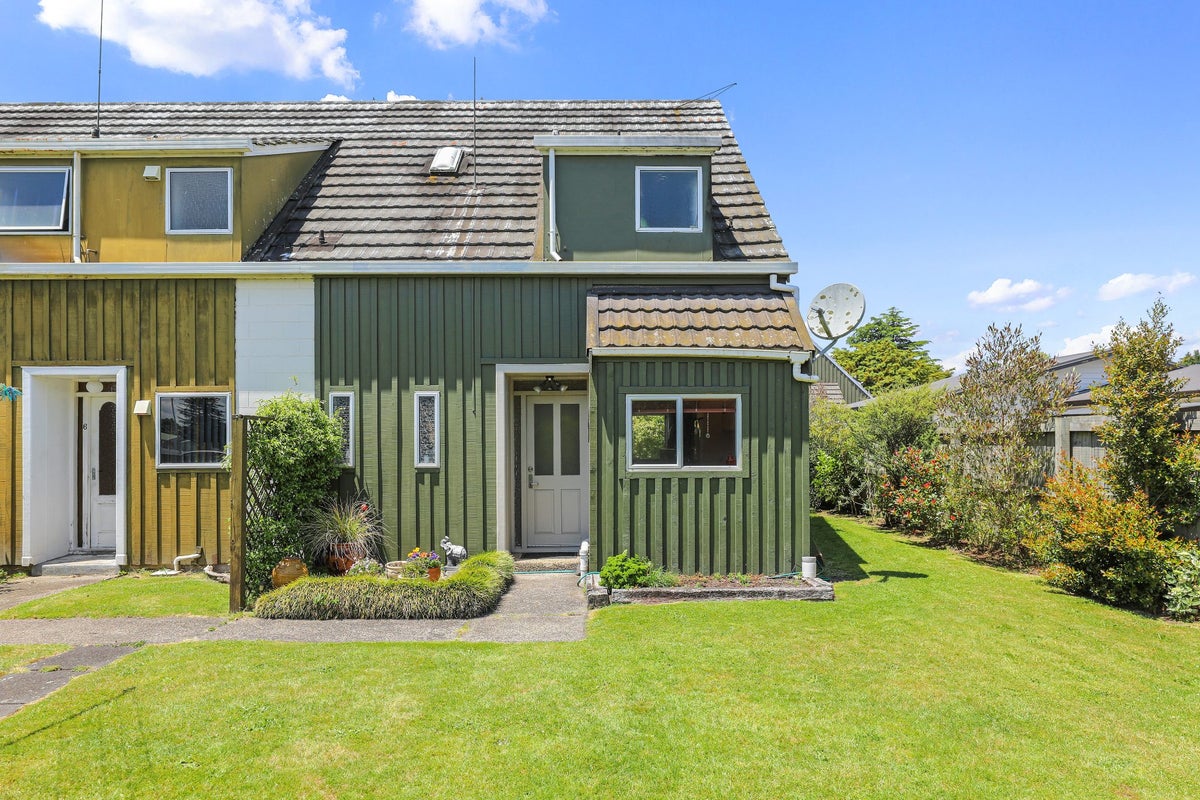 100 Lake Road, Koutu, Rotorua - Carousel 2
