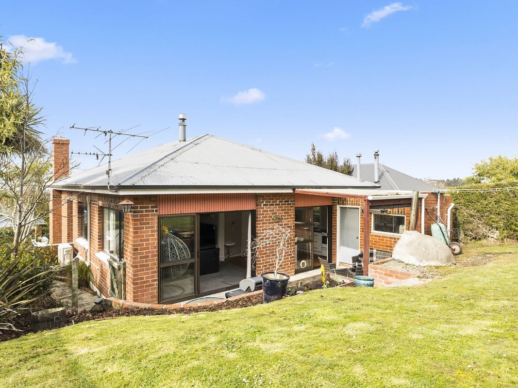 41 Pennant Street, Wakari, Dunedin - Carousel 2
