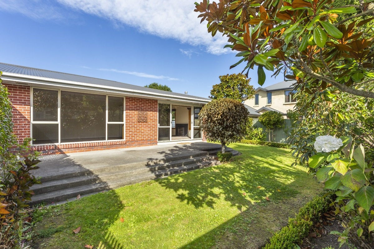 121 Idris Road, Strowan, Christchurch - Carousel 20