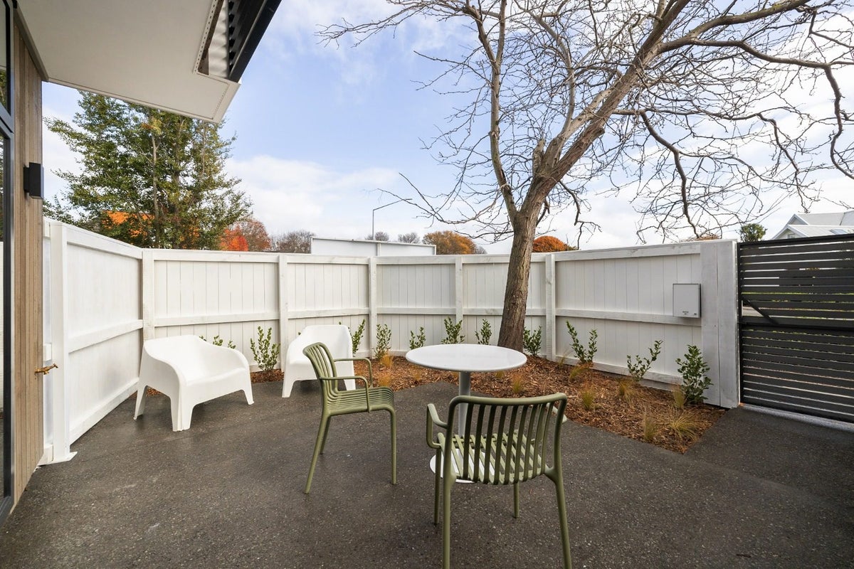 2 Courtenay Street, St Albans, Christchurch - Carousel 14