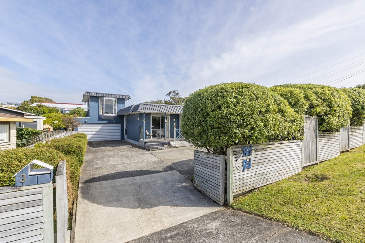 3 Tui Road, Raumati Beach, Paraparaumu - Carousel 1