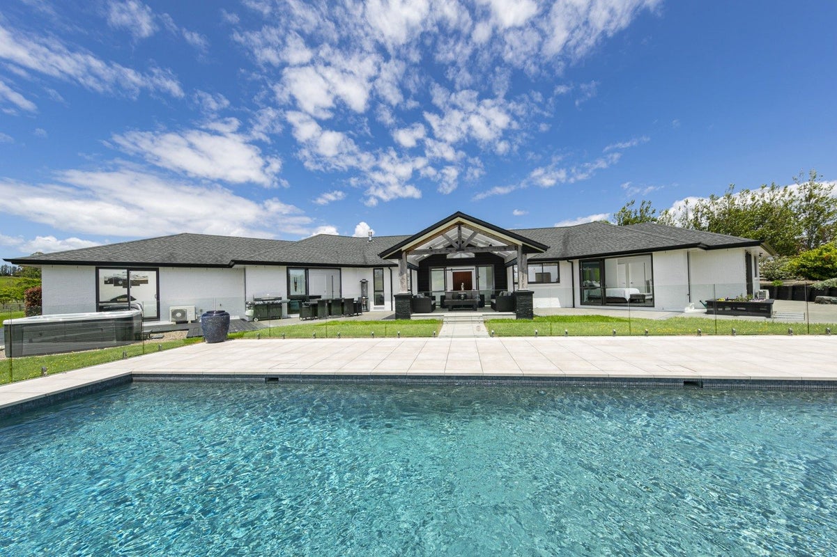13 Oak Valley Road, Albany - Carousel 21