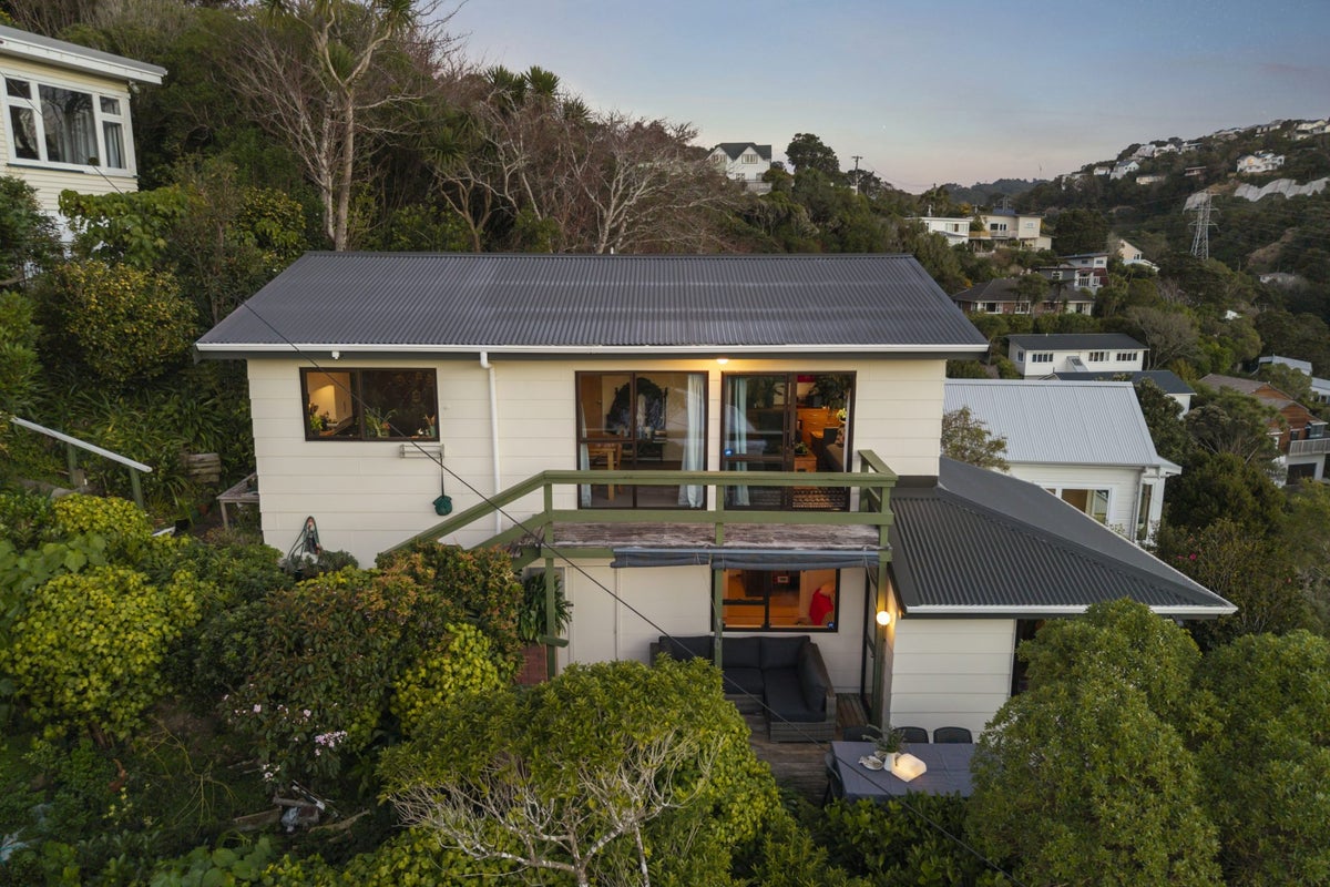 28 Creswick Terrace, Northland, Wellington, Wellington - Carousel 1