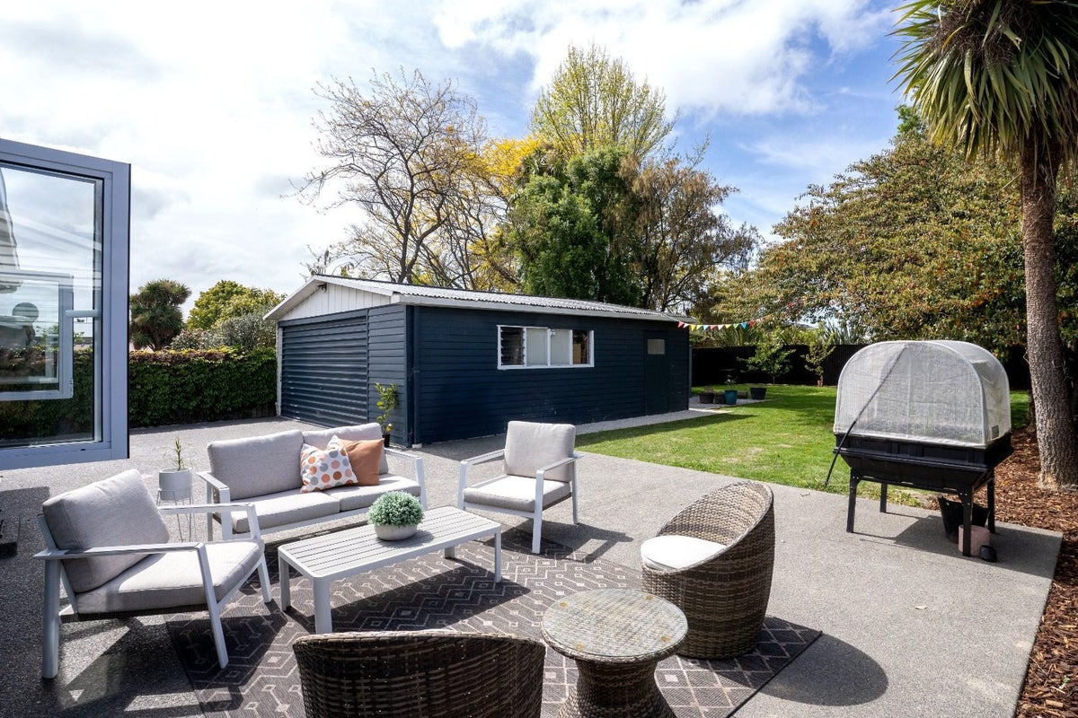 8 Woodville Street, Edgeware, Christchurch - Carousel 11