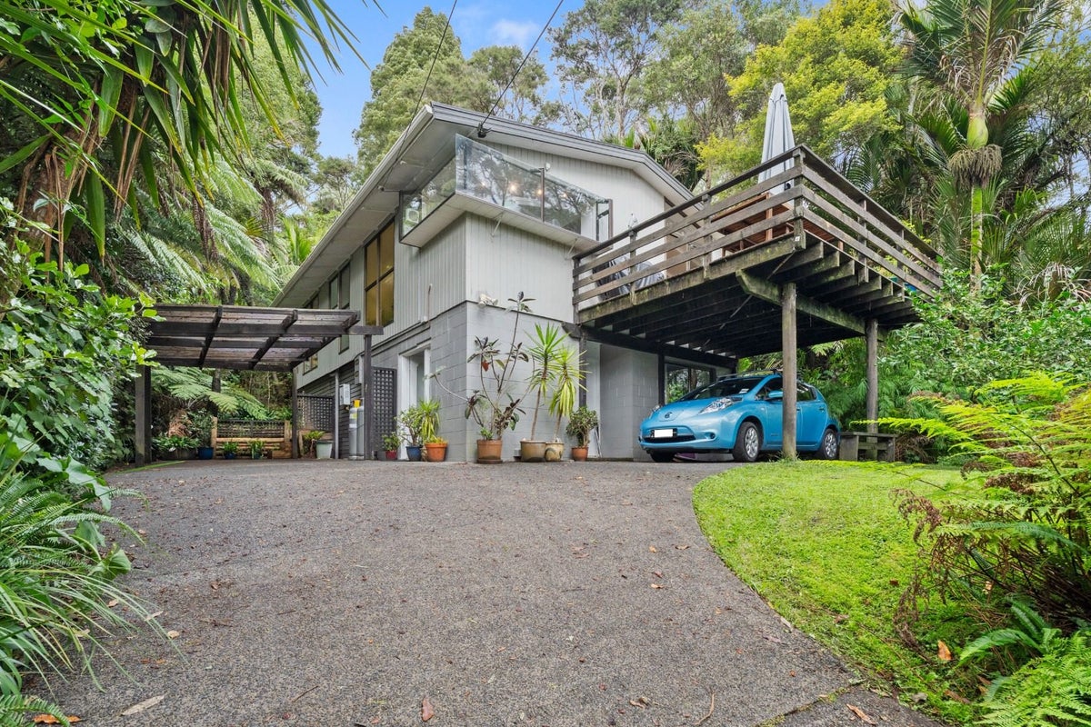 185 Laingholm Drive, Laingholm, Auckland - Carousel 16