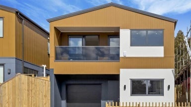 7 Pumau Place, Flat Bush, Auckland - Carousel 1