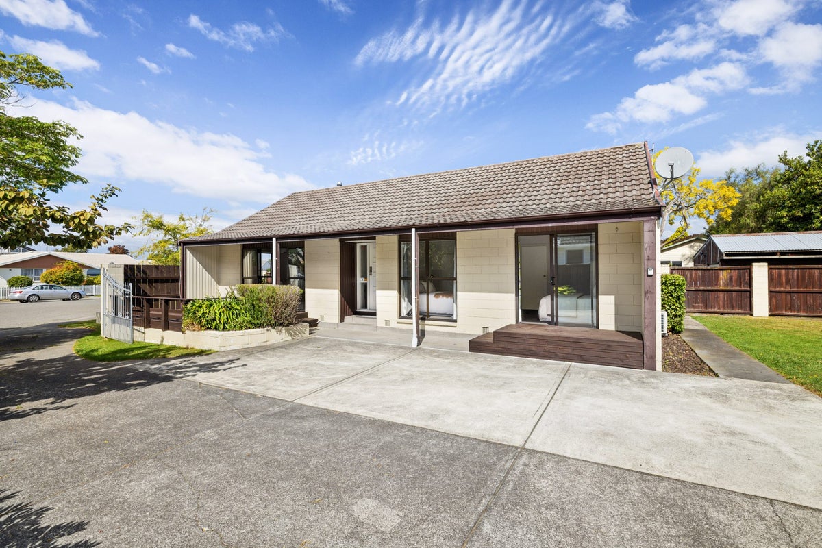 5 Loreto Place, Hornby, Christchurch - Carousel 2