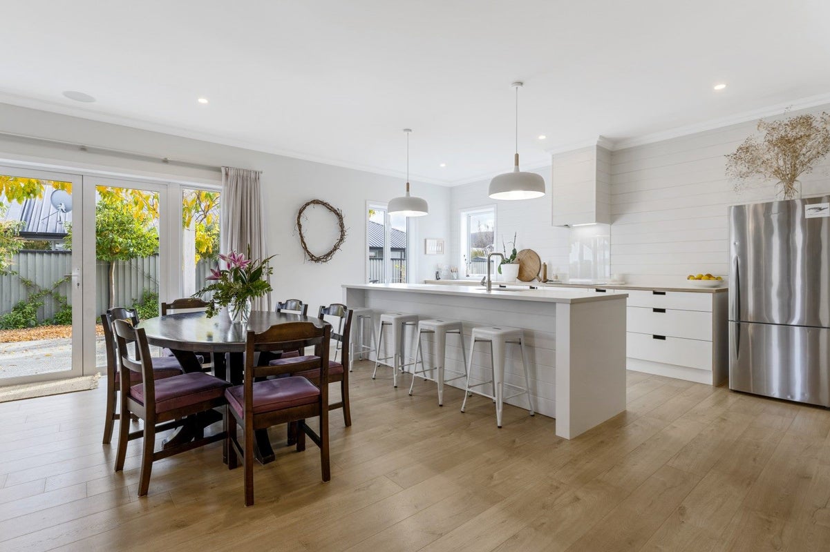 33 Chandler Crescent, Clyde, Clyde - Carousel 21