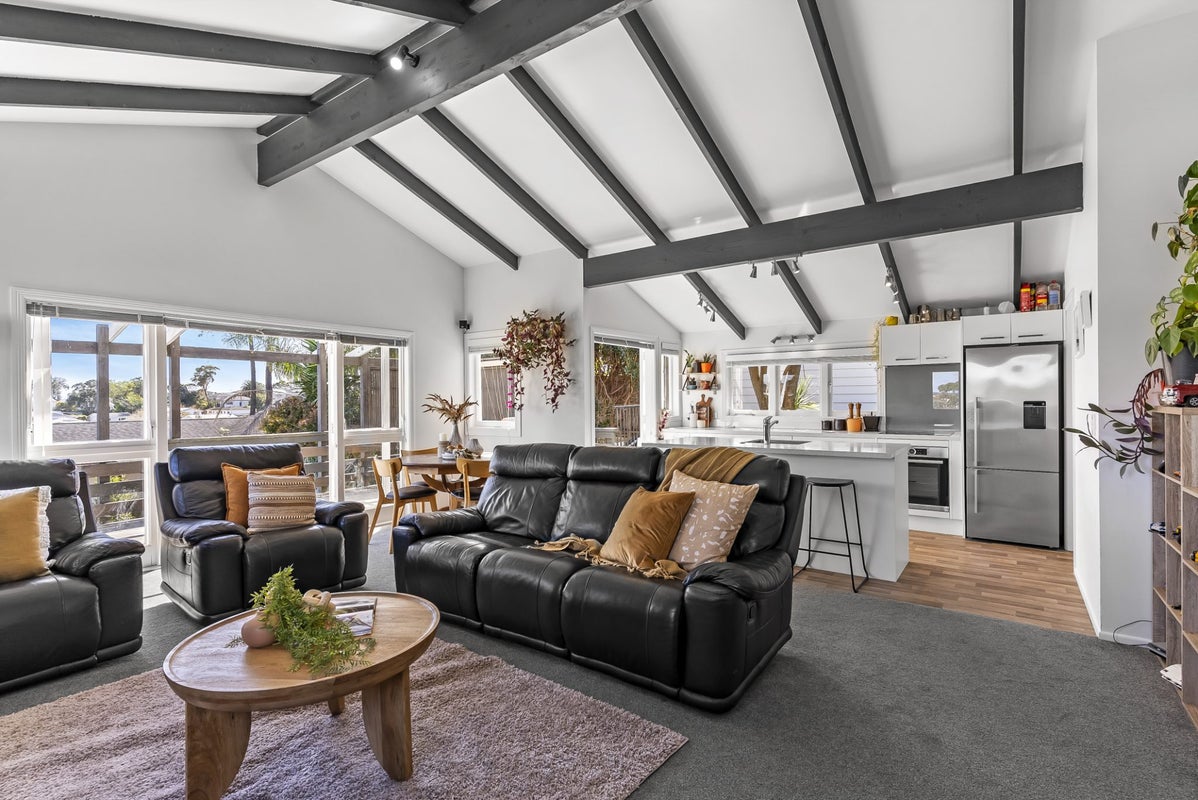 20 Tiri Road, Manly, Whangaparaoa - Carousel 1