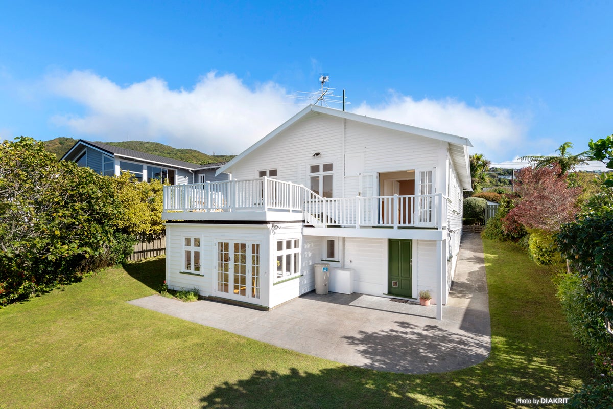 27 Kano Street, Karori, Wellington - Carousel 2