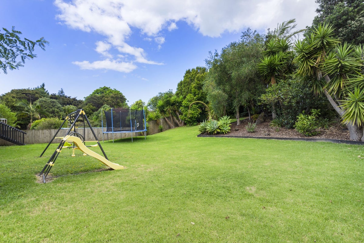 14 Gibbia Way, Beachlands, Auckland - Carousel 2