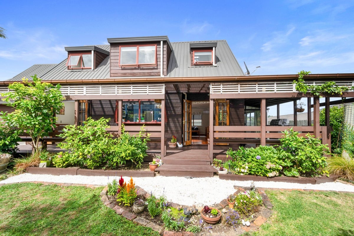 181A Sturges Road, Henderson, Auckland - Carousel 1
