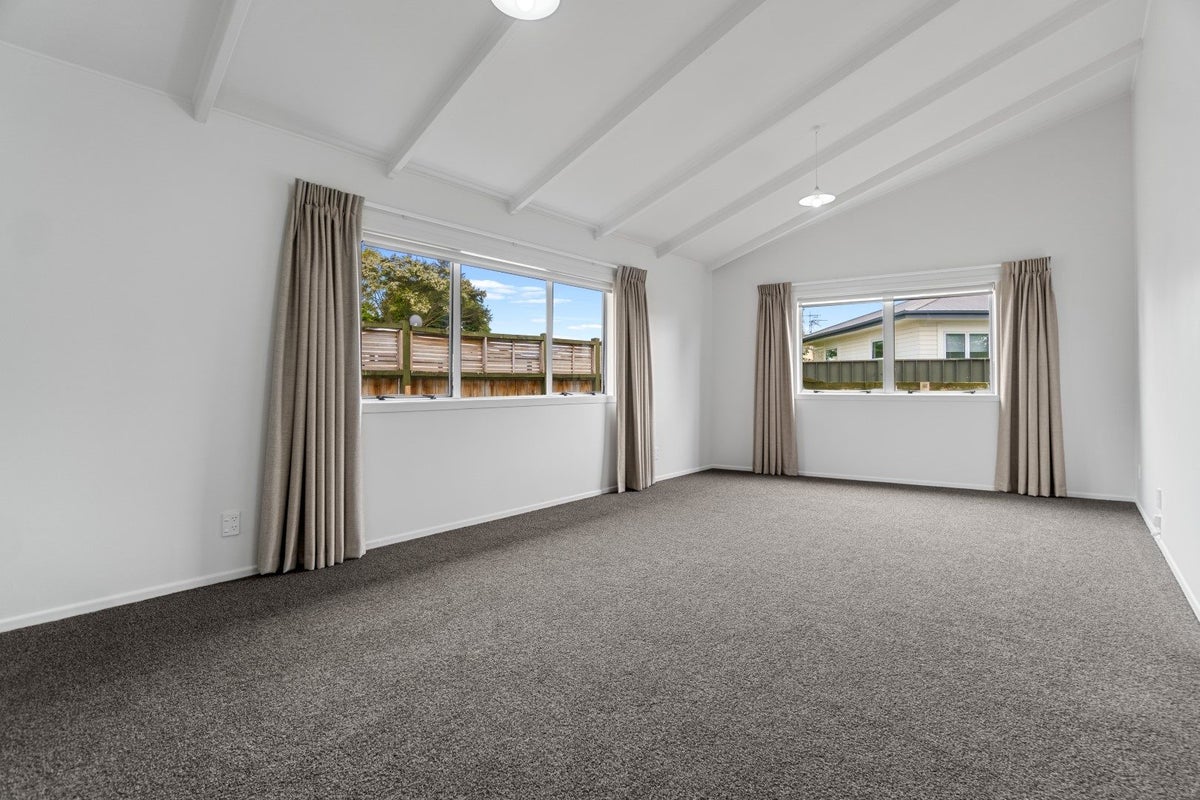 54 Tuhikaramea Road, Dinsdale, Hamilton, Waikato - Carousel 2