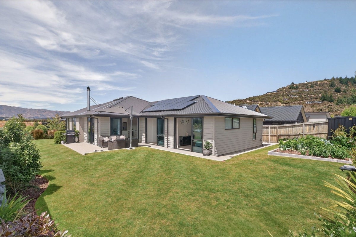 11 Tahi ST, Albert town, Wanaka - Carousel 20