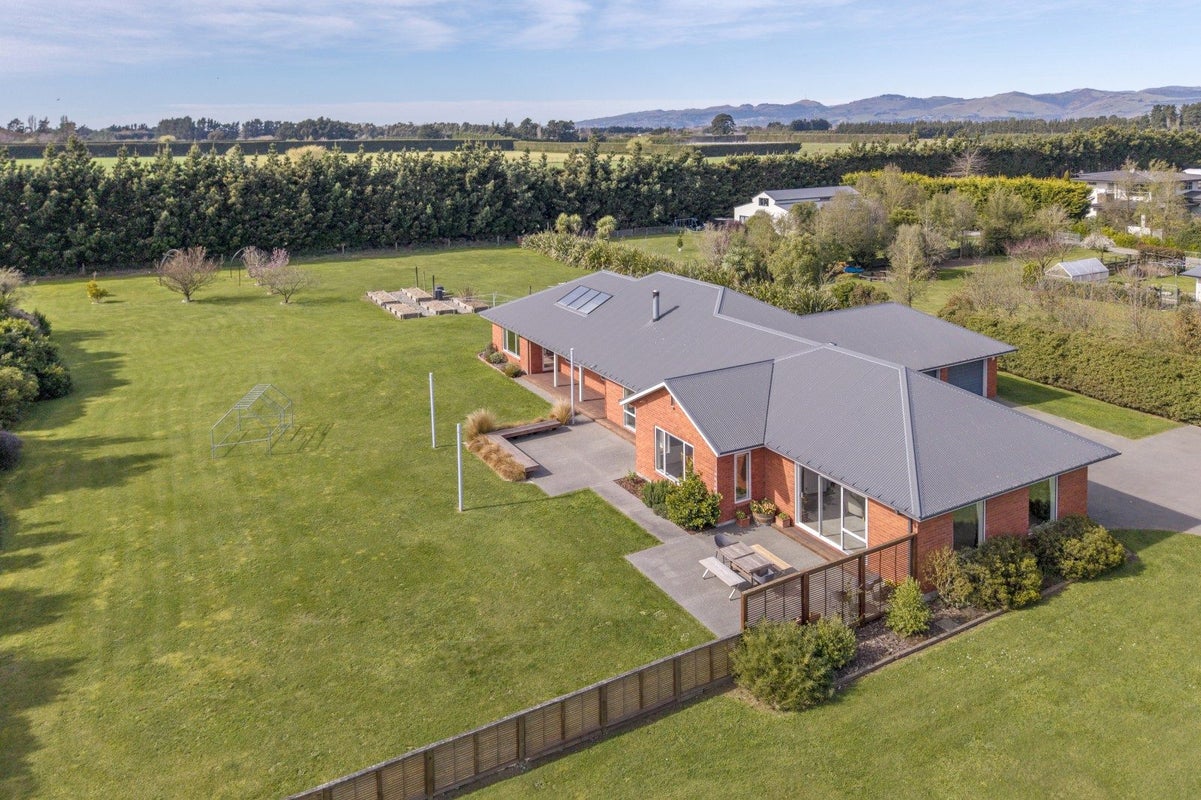 38 Devine Drive, Christchurch - Carousel 2