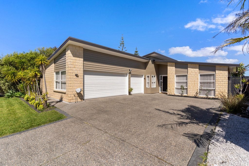 101 Pine Harbour Parade, Beachlands, Auckland - Carousel 2