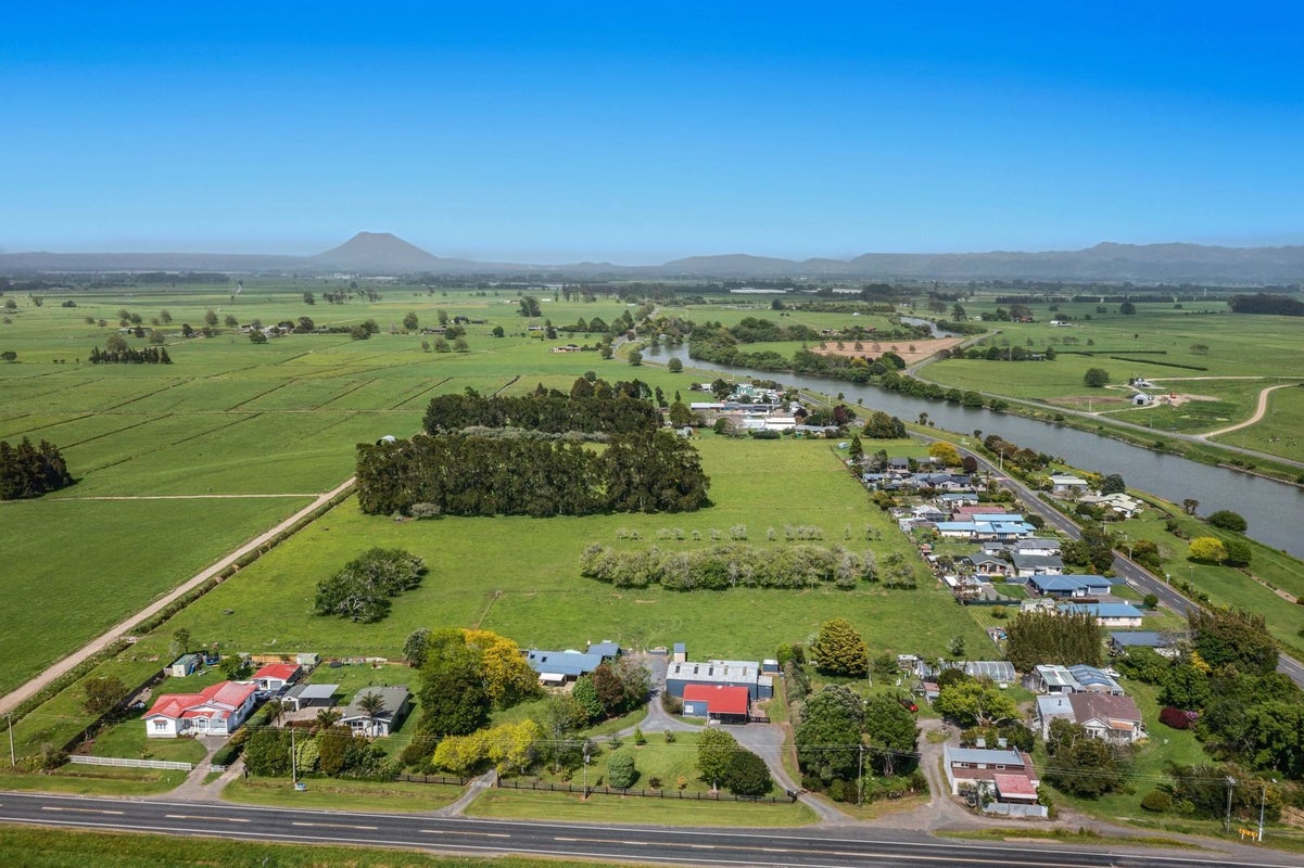 729 Thornton Road, Thornton, Whakatane - Carousel 40