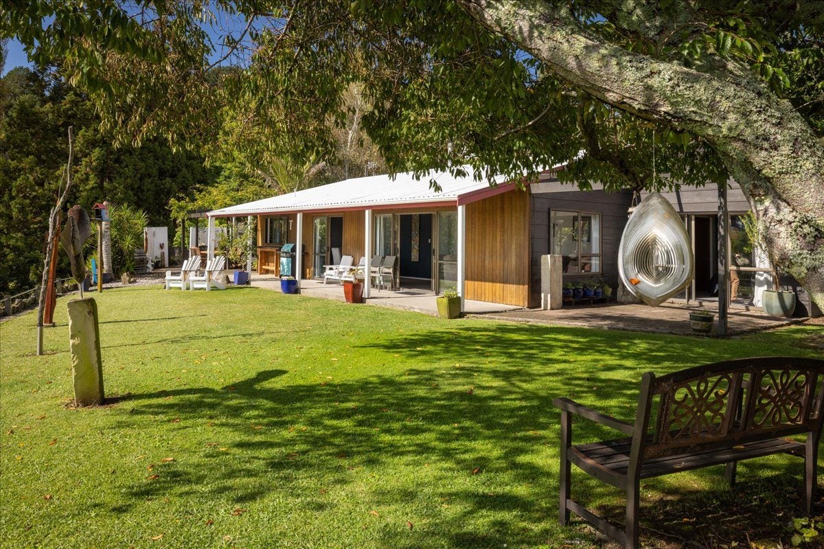1162F Welcome Bay Road, Papamoa, Papamoa - Carousel 1