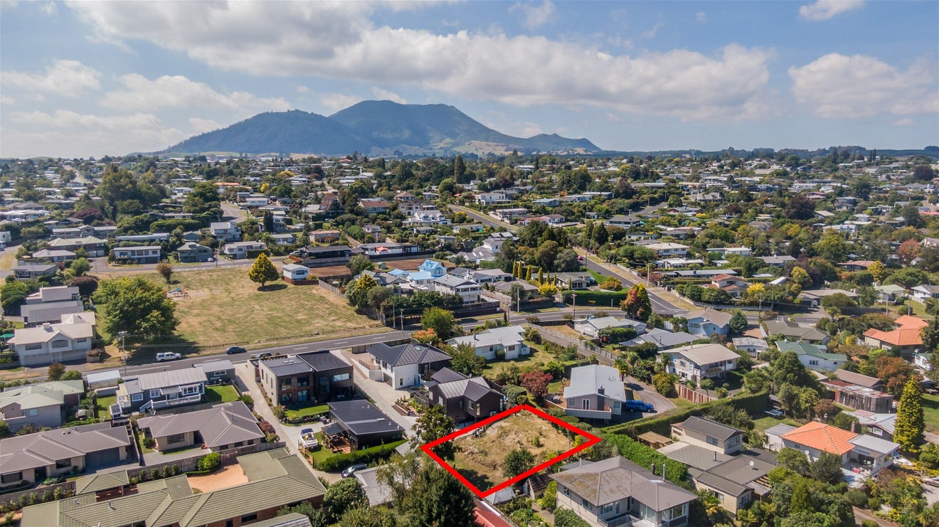 37C Mere Road, Taupo, Taupo - Carousel 2
