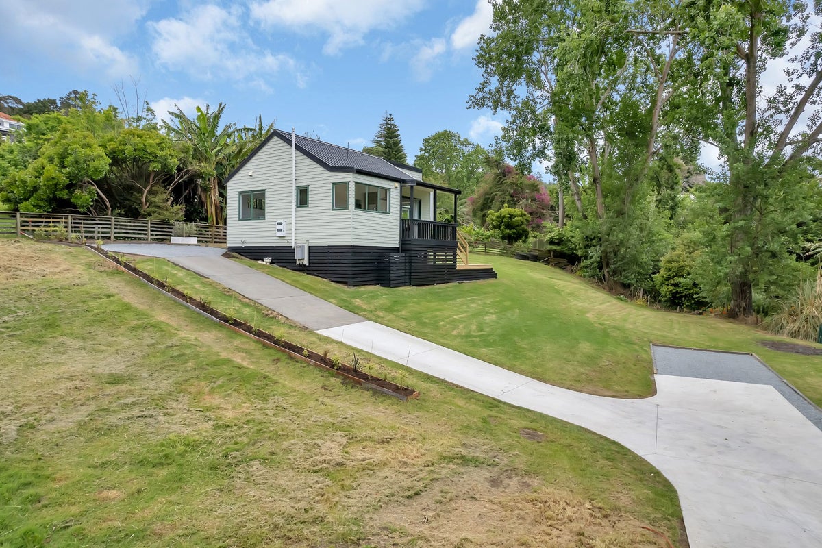 11 Marjorie Lane, Kensington, Whangarei - Carousel 2
