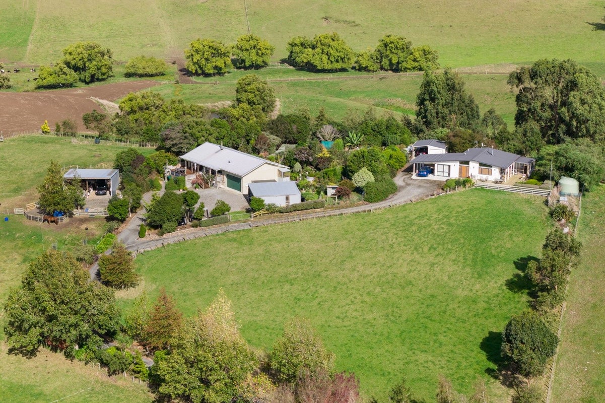 1233 Makino Road, Halcombe, Feilding - Carousel 1
