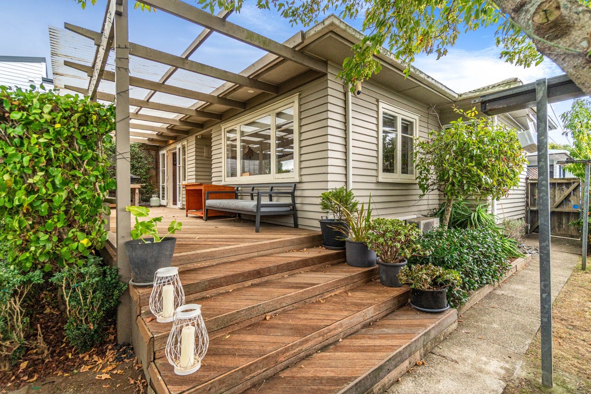 58 Union Road, Howick, Auckland - Carousel 1