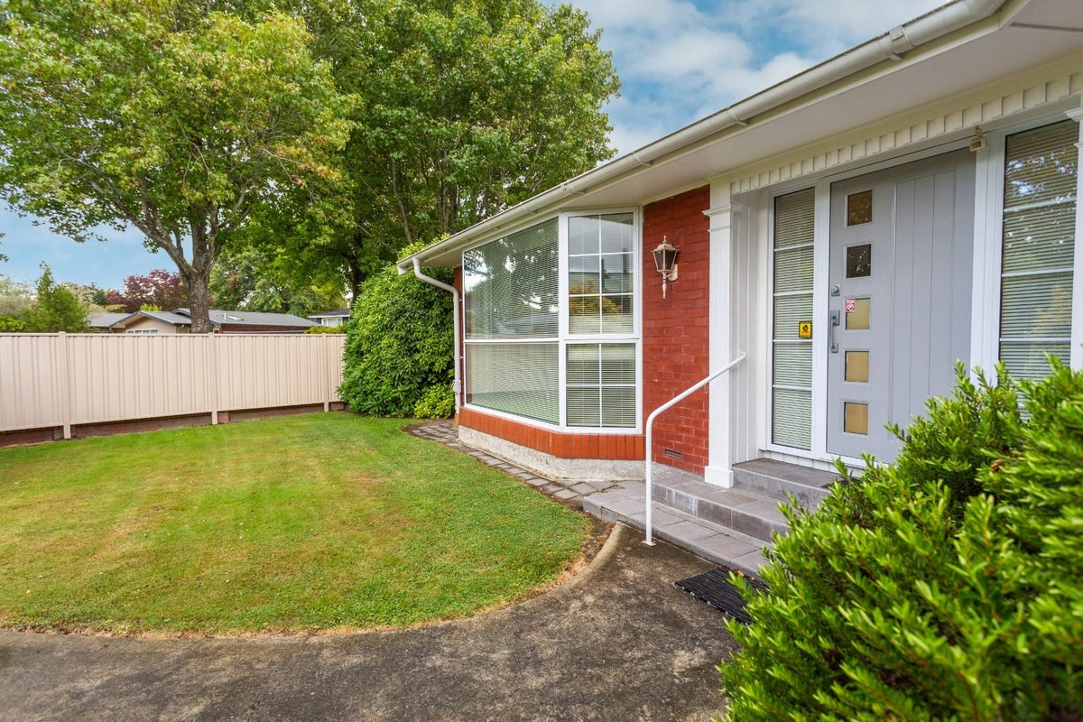 1 Pulford Place, Ilam, Christchurch - Carousel 1