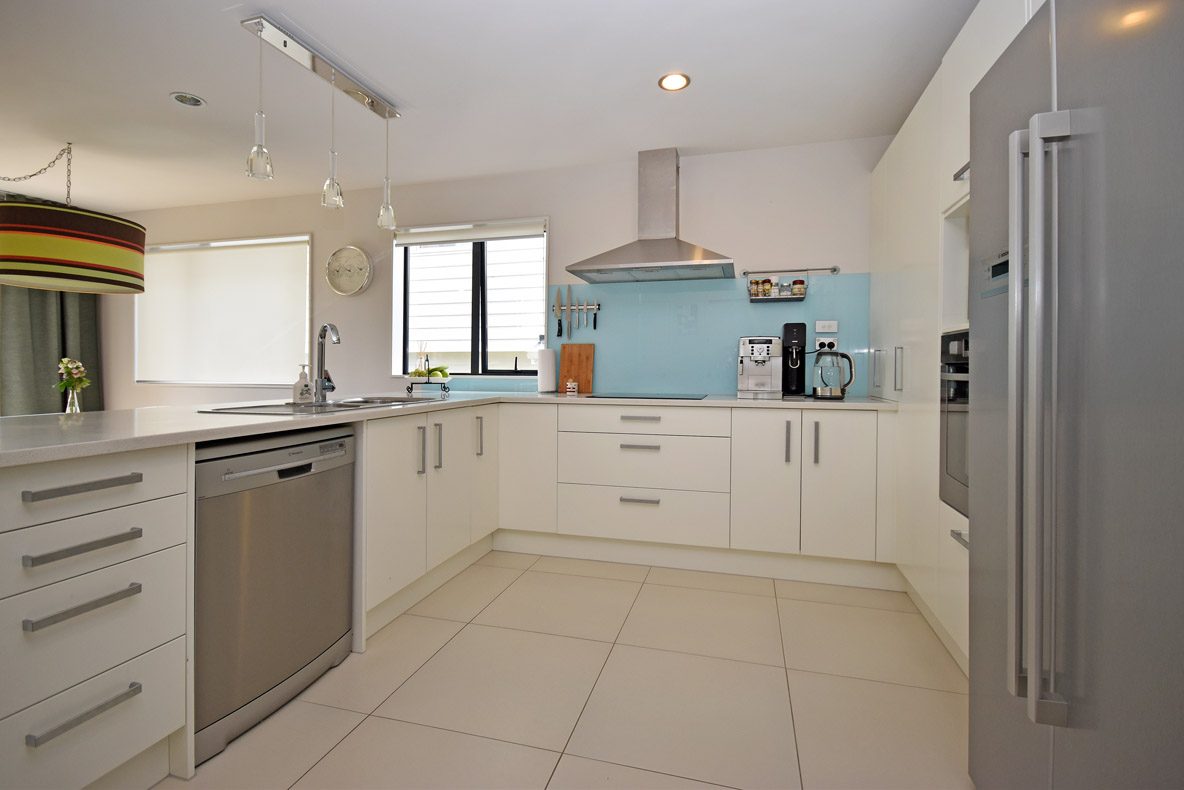 9 Buccaneer Court, Gulf Harbour, Whangaparaoa - Carousel 2