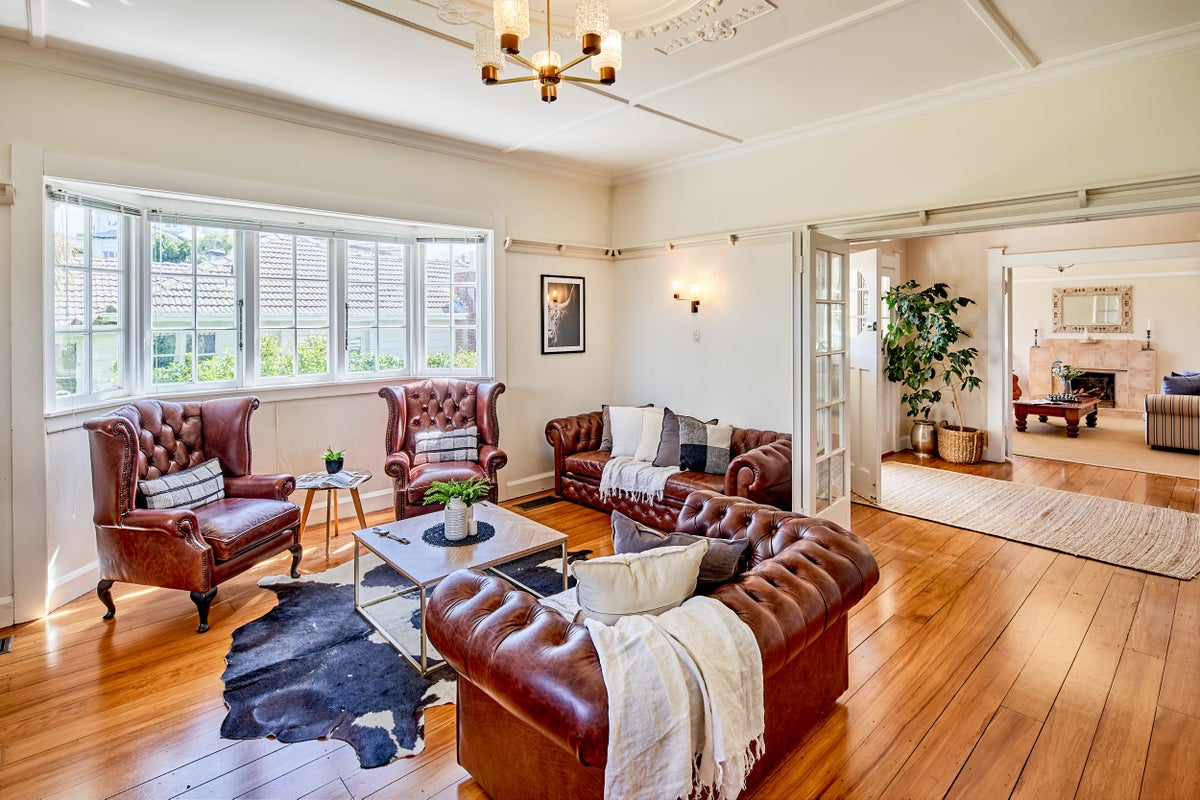30 Homewood Avenue, Karori, Wellington - Carousel 2