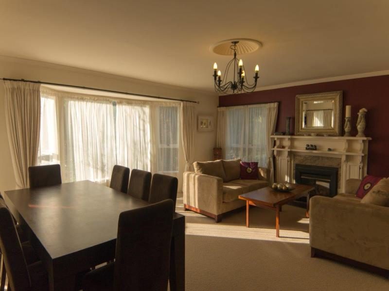 1 Churton Drive, Churton Park, Wellington - Carousel 2