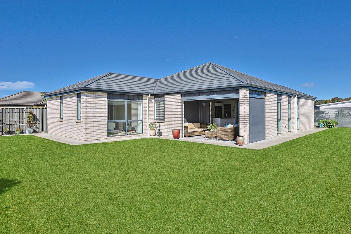 14 Manapouri Street, Poraiti, Napier - Carousel 2