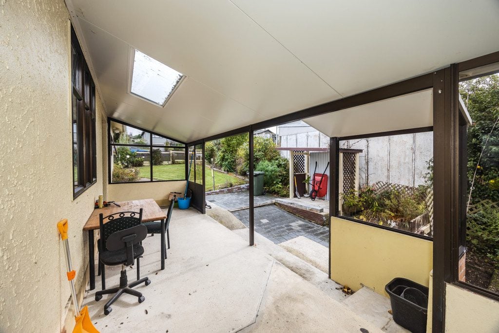 15 Kelvin Street, South Hill, Oamaru - Carousel 2
