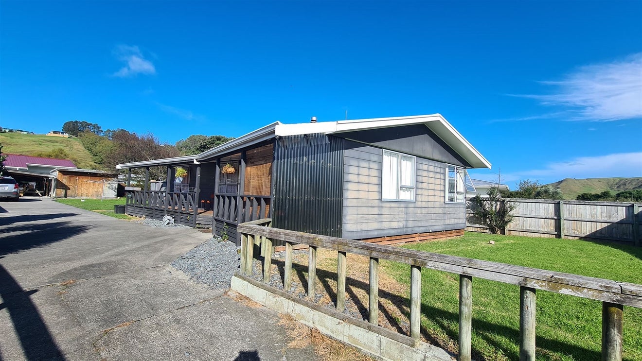 23 Newton Street, Outer Kaiti, Gisborne - Carousel 1