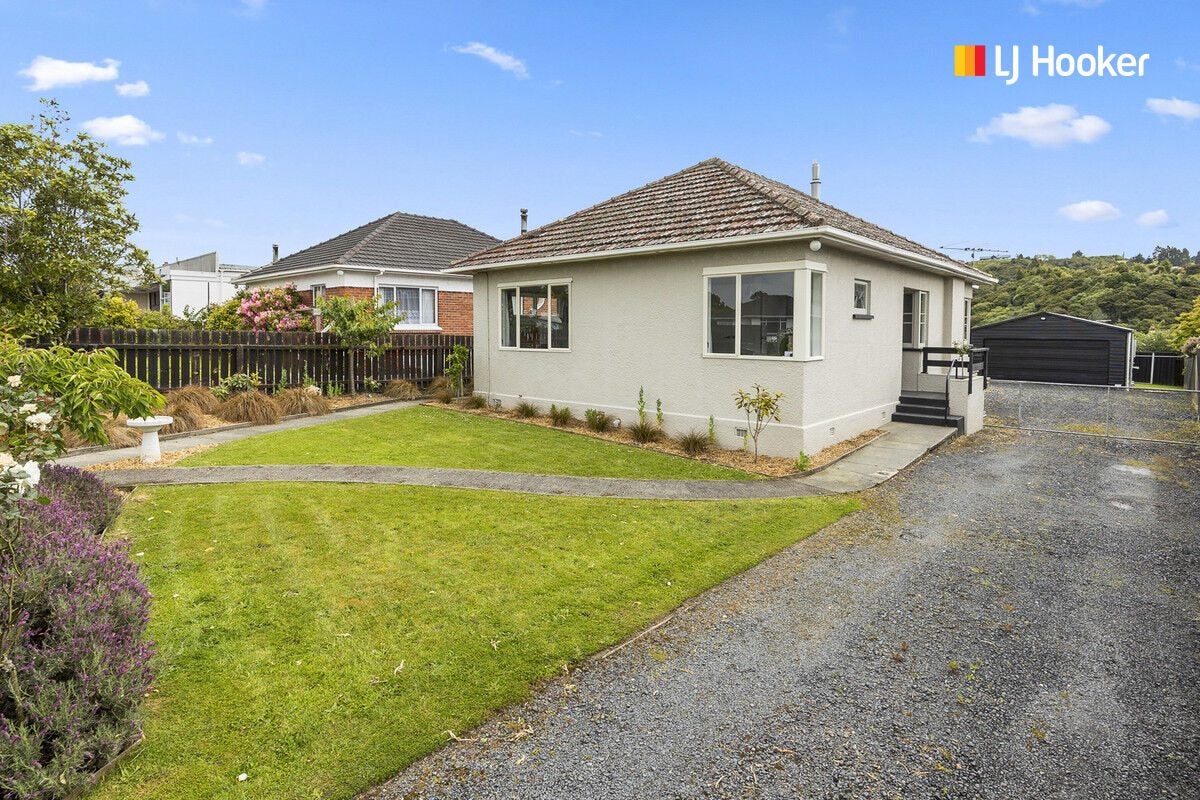 110 Main Road, Fairfield, Dunedin - Carousel 1