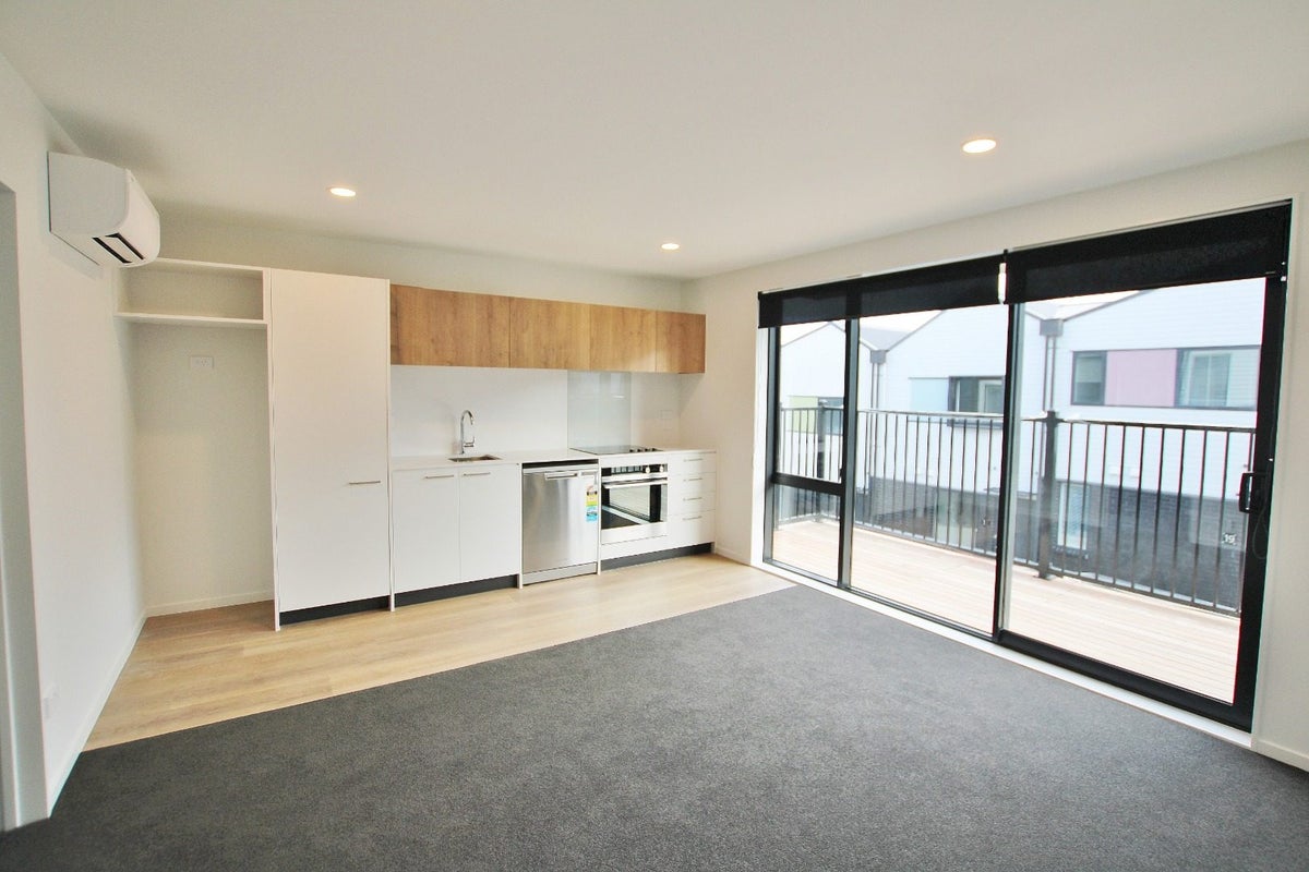 26 Panoni Lane, Howick, Auckland - Carousel 2