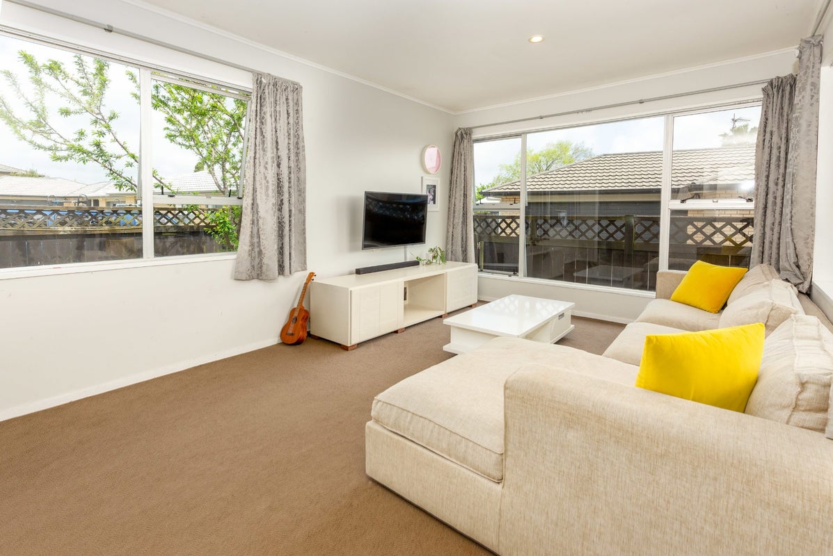 11 Elizabeth Street, Tuakau - Carousel 2