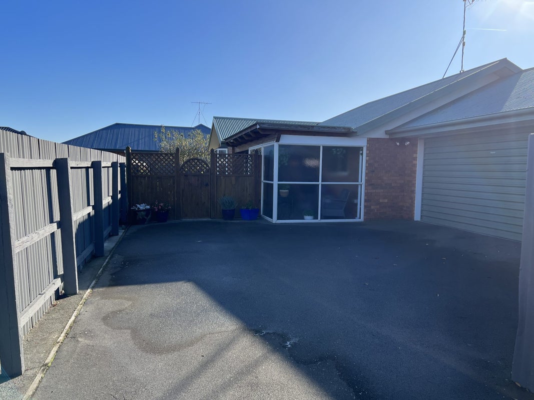 5B HUGH ST, Hampstead, ASHBURTON - Carousel 20