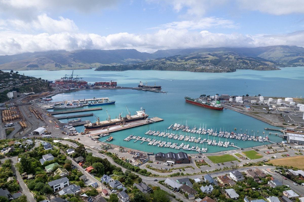 18 Dudley Road, Lyttelton, Lyttelton - Carousel 1