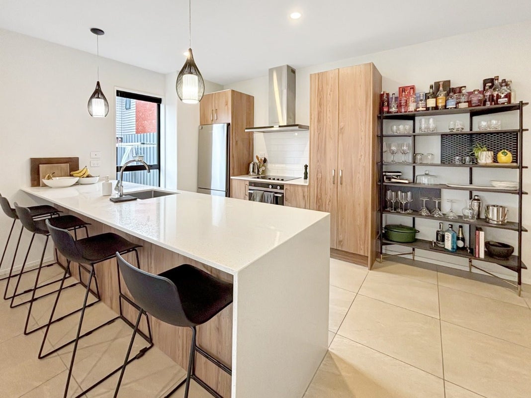 1/484 Manchester Street, St Albans, Christchurch - Carousel 2