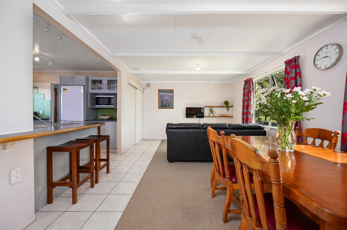 295 Westminster Avenue, Tamatea, Napier - Carousel 2