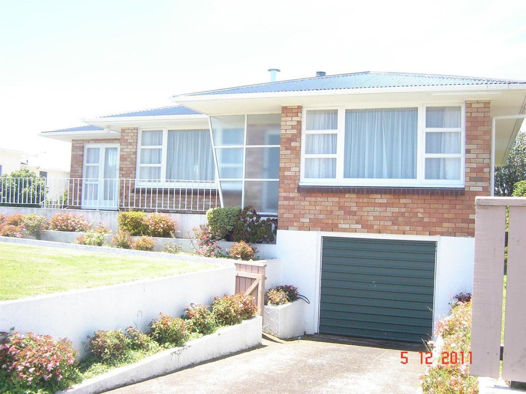 3 Barrett Road, Spotswood, New Plymouth - Carousel 2
