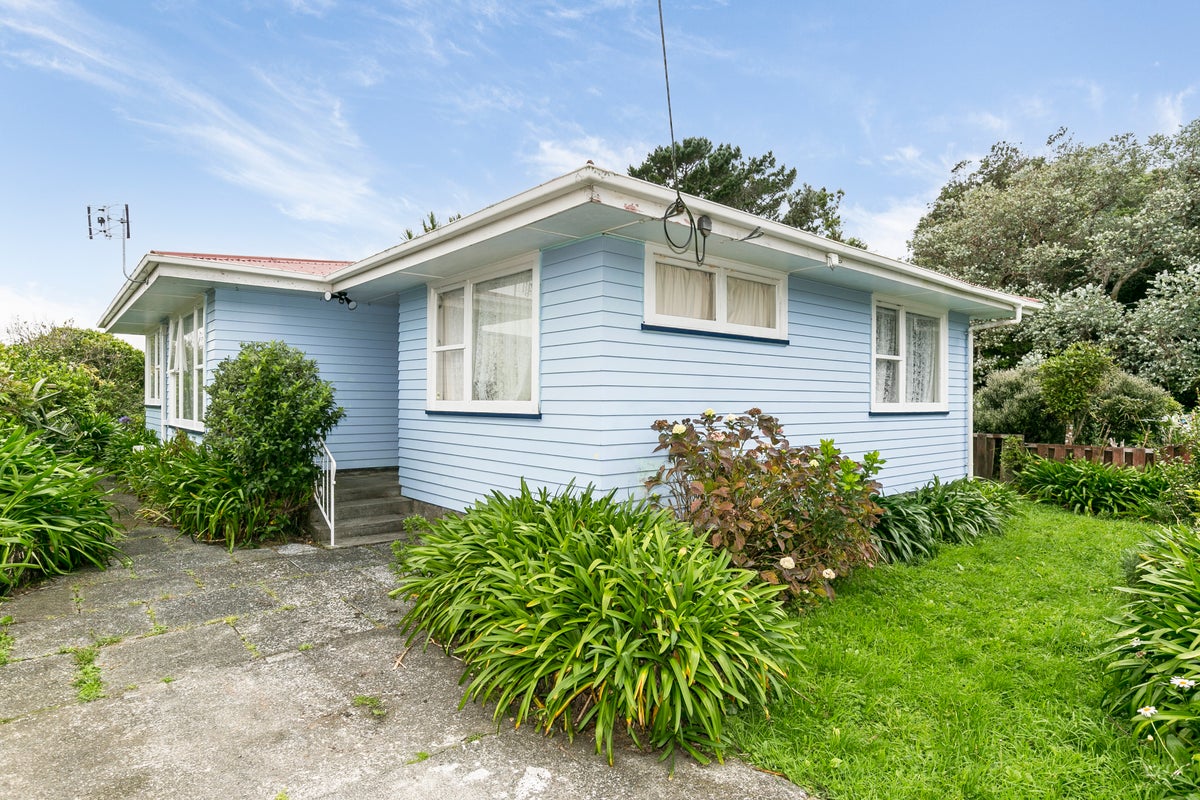 9 Jay Street, Paparangi, Wellington - Carousel 1